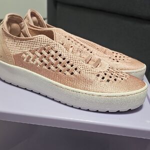 Jambu Women's Rose Gold Sneakers
